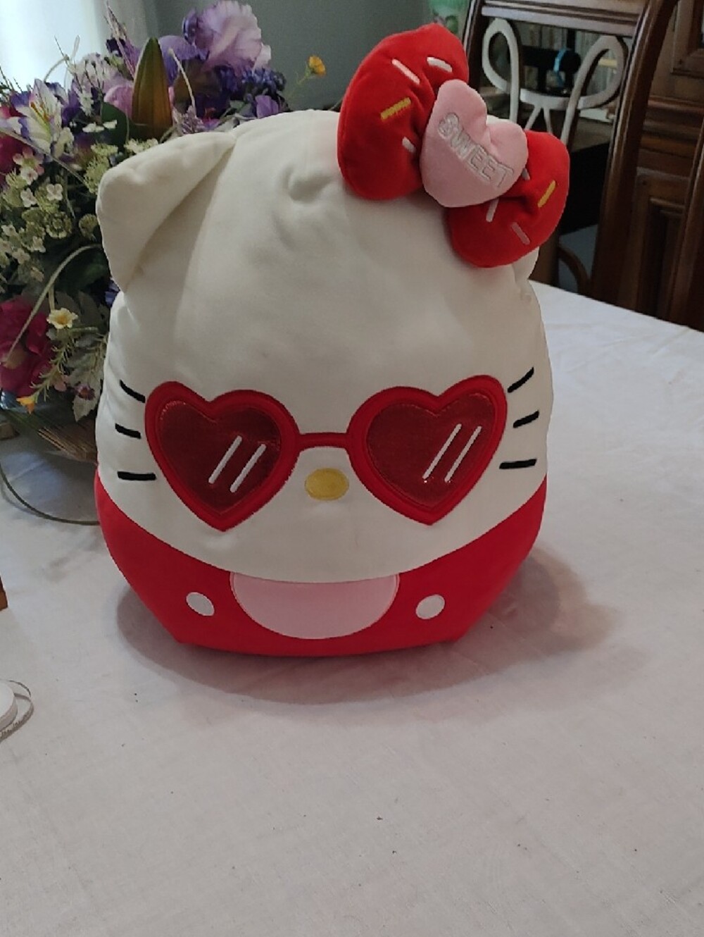 Large Squishmallows White and Red Hello Kitty Heart Sunglasses Plush - Picture 4 of 5